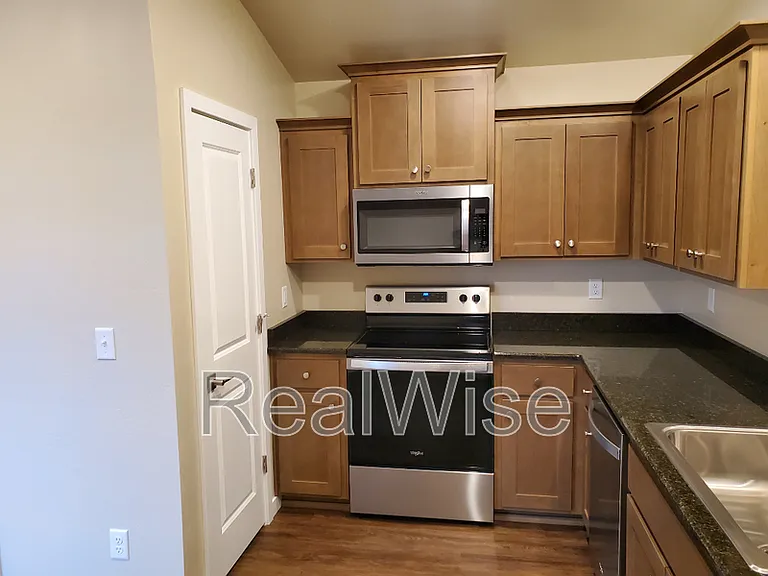 228 Cheryl Ln #13 — Photo 10
