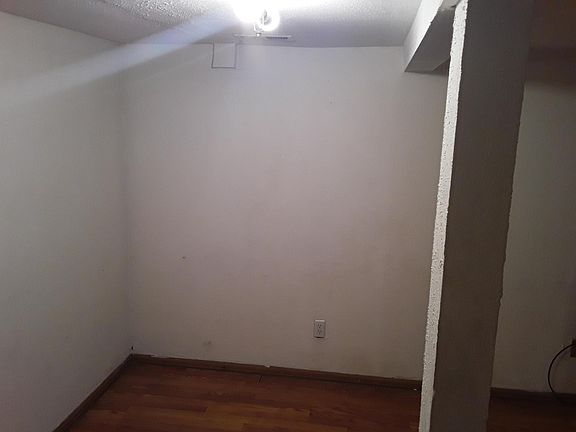 5th image of 719 E University Ave #4