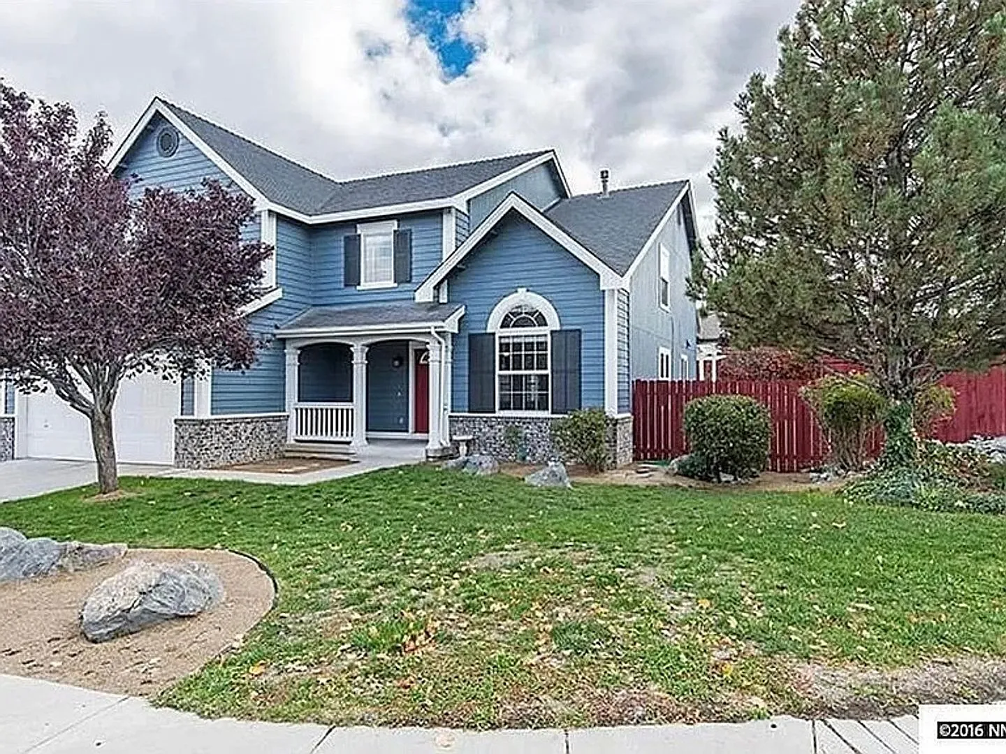 905 Calle Myriam photo 1