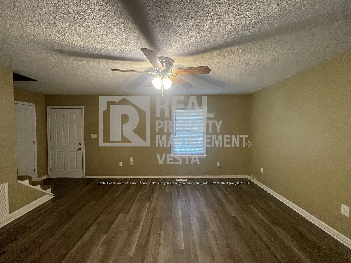 3 bed, 2.0 bath, 1377 sqft, $1,500 — Photo 3