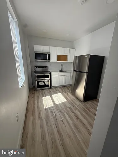 5503 W Girard Ave #3 Photo 1