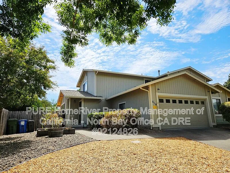 619 Donner Ln