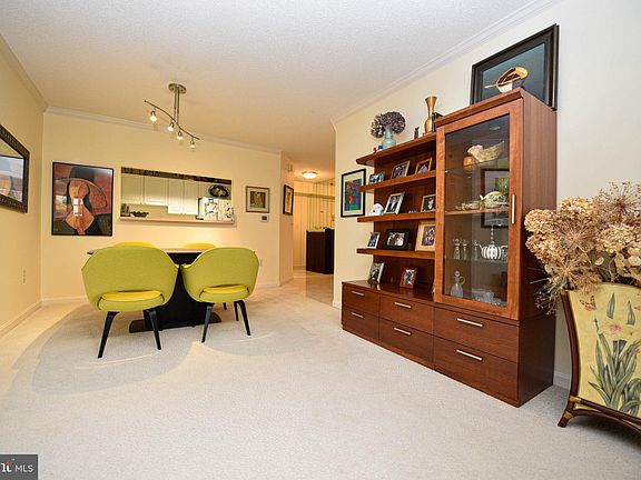 5th image of 2151 Jamieson Ave Unit 505