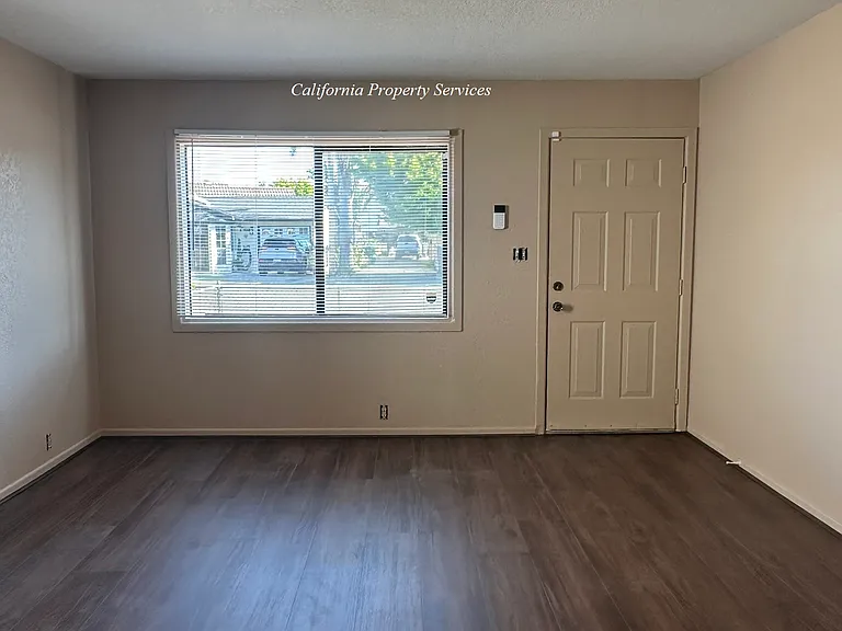 841 Nice Ave — Photo 4