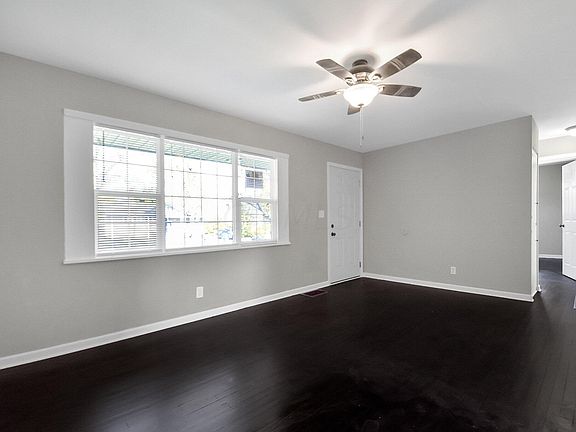 5th image of 1001 Loretta Ave