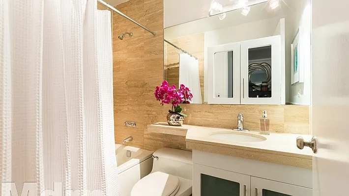 Rented by Park Property Advisors | media 36