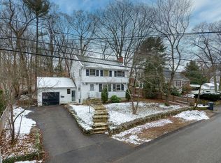 74 Ledgewood Rd, Dedham, MA 02026