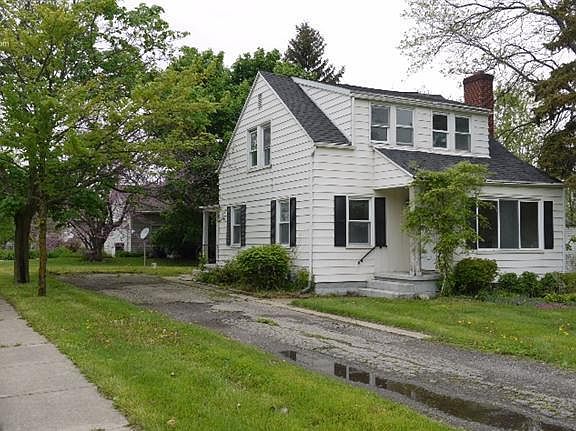 2nd image of 5260 Fern Ave