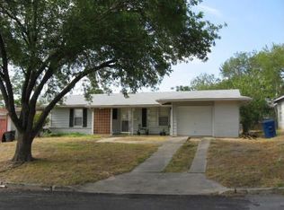 3322 Golden Crown Dr, San Antonio, TX 78223