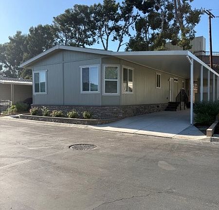 2nd image of 245 Ridgelake Dr #36