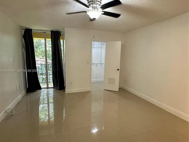 9250 Fontainebleau Blvd #202 — Photo 14