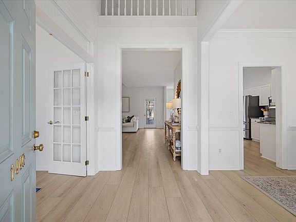 4th image of 1440 Chelton Oaks Pl