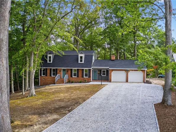 914 Etna Dr, Newport News, VA 23608