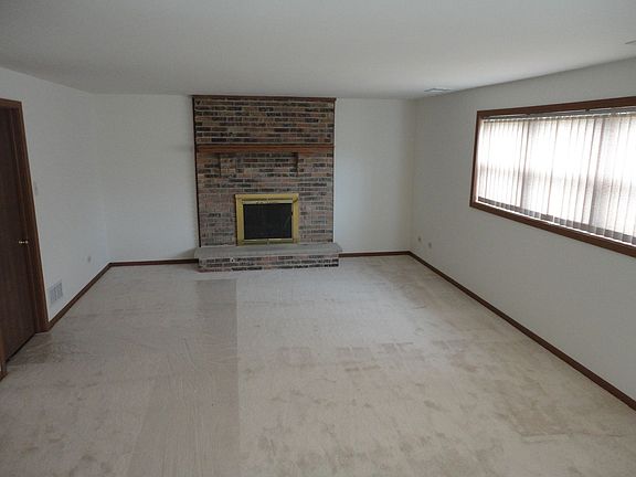 5th image of 20W480 Westminster Dr