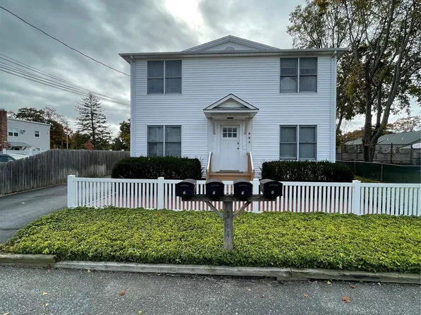 944 Union St #B, Bohemia, NY 11716