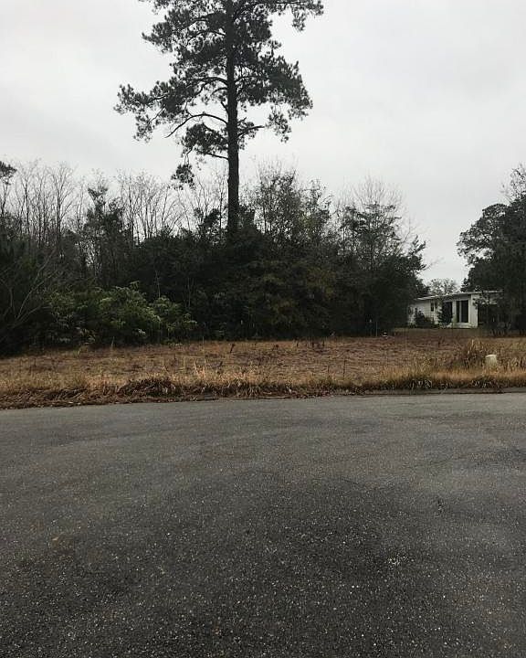 1st image of 9 Presley Dr