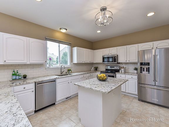 5th image of 1534 Hartsburg Ln