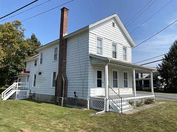 5th image of 267 N Main St
