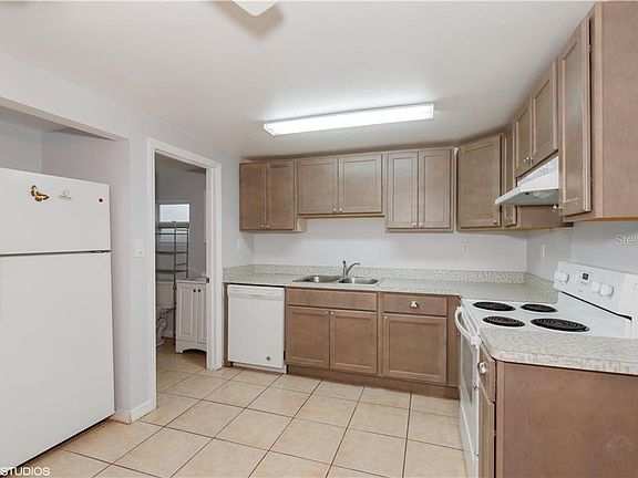 2nd image of 507 Ferndale St