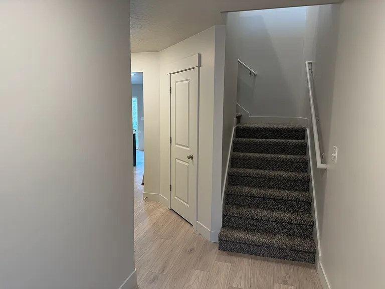 4013 S Woodland Ave — Photo 3