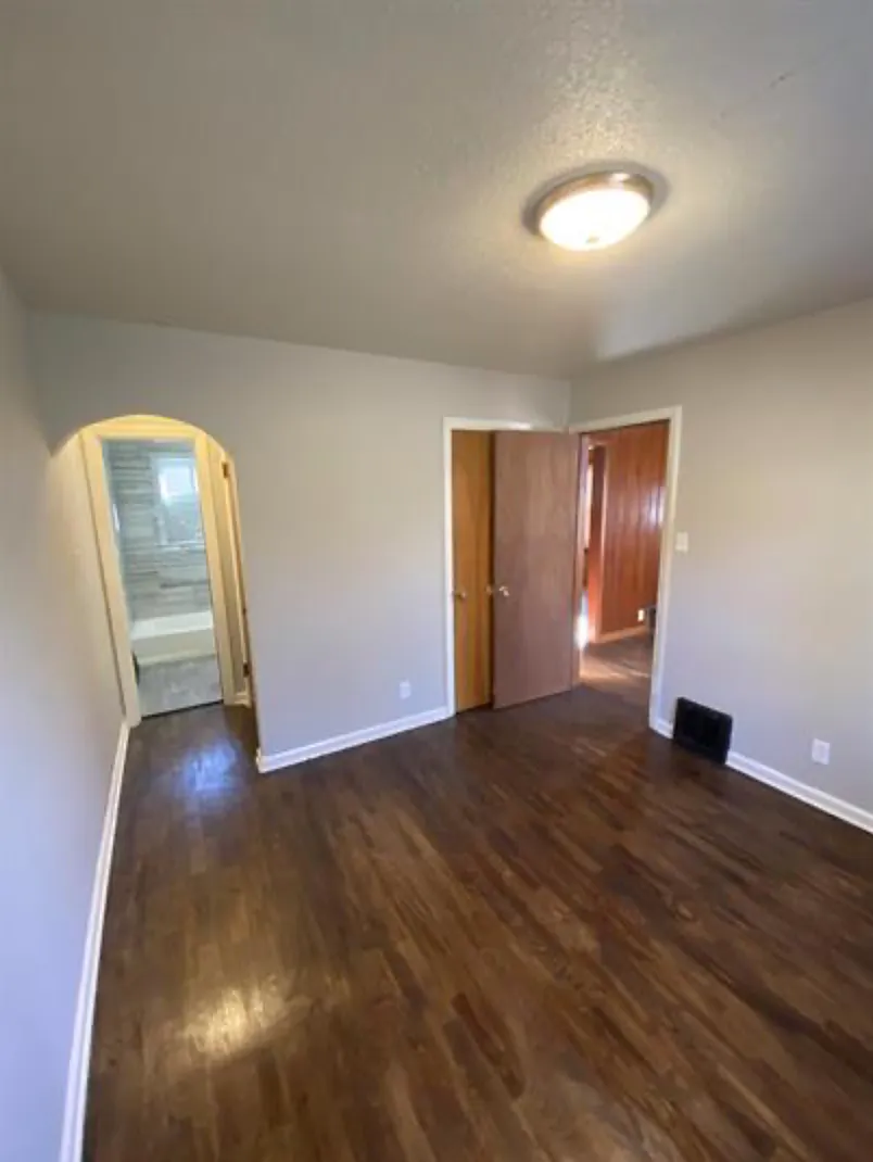 719 South 4th Street - 1 — Photo 4