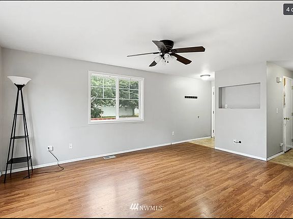 4th image of 6401 79th Pl NE