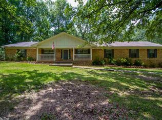 1015 Sunny Oaks St, Benton, AR 72019