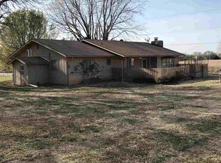6945 312th Rd, Arkansas City, KS 67005