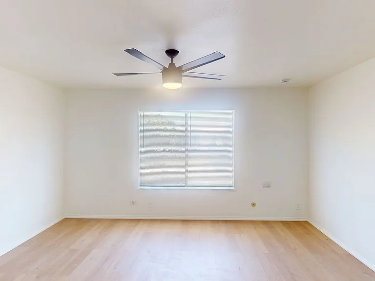 1520 Castro St — Photo 22