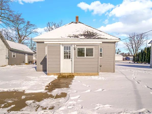 426 E Vine St, Rensselaer, IN 47978