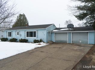816 W Ellis Ave, Belding, MI 48809