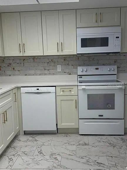 610 Indian Rocks Rd N #103 — Photo 3