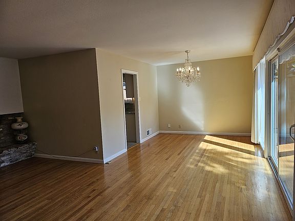 4th image of 231 Bryant Way
