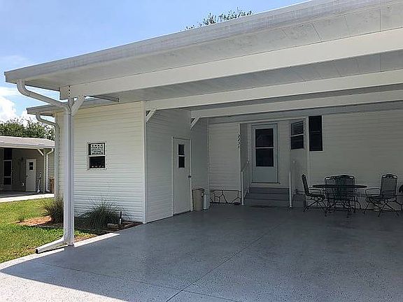 3rd image of 2235 Grand Traverse Cir #P02
