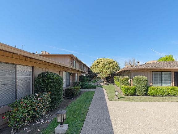 3rd image of 1077 Rivara Rd APT 102