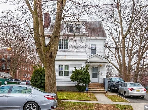 2nd image of 328 Grafton Ave #330