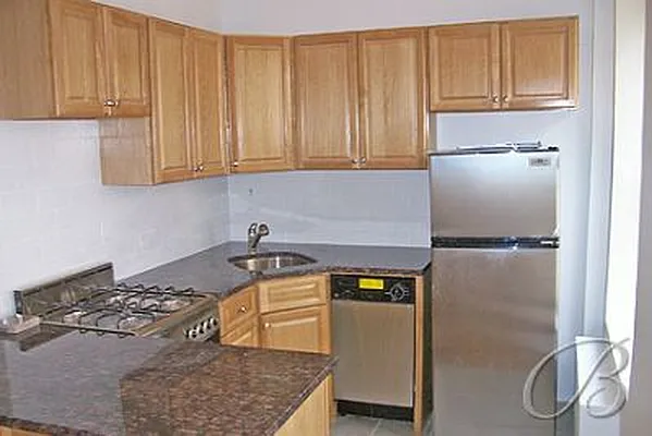 Sold by Bellmarc Realty | media 4