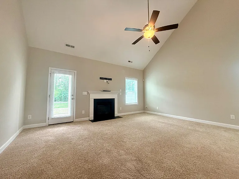 1744 Stackhouse Dr — Photo 3
