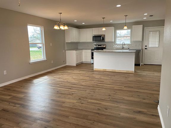 3rd image of 5349 N 10th St