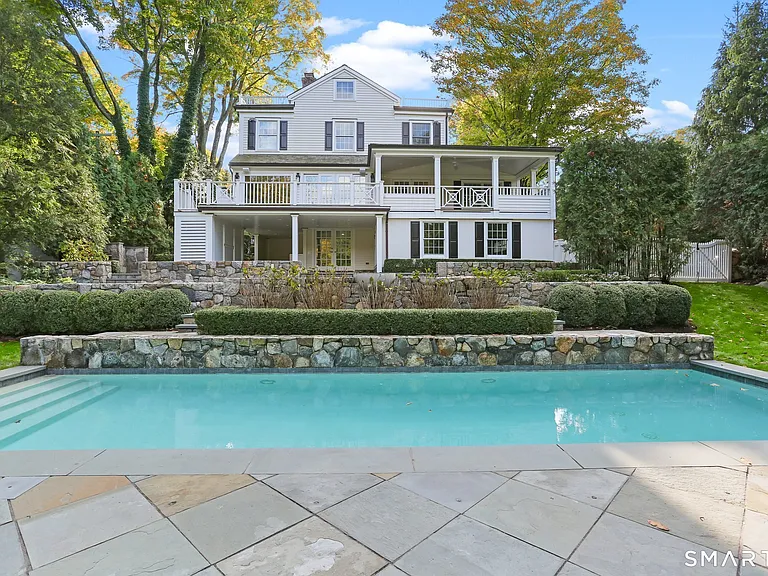 890 Silvermine Rd — Photo 29
