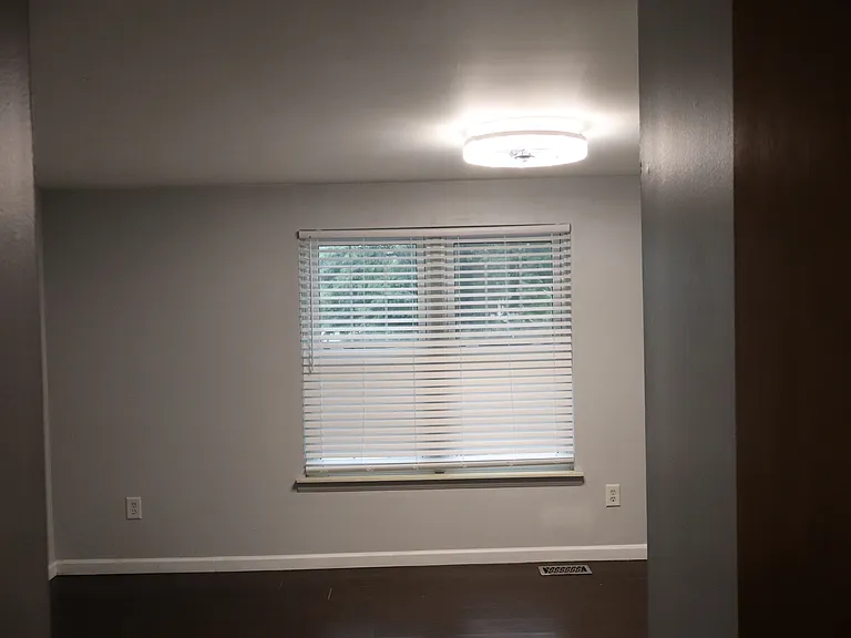 36806 Park Place Dr — Photo 18