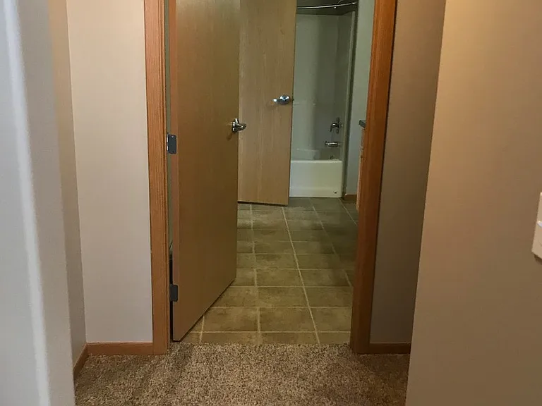 Apartments on Main - Live the Downtown Lifestyle — Photo 26