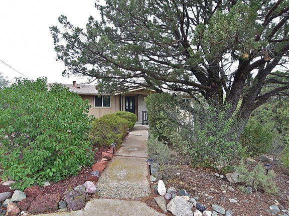 2nd image of 410 Hillcrest Dr