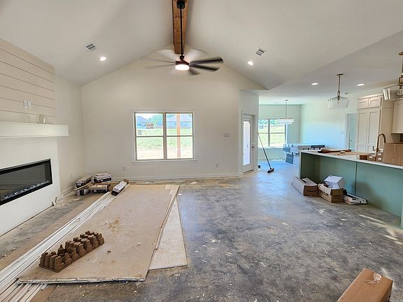 3rd image of 24 Ravell Rd