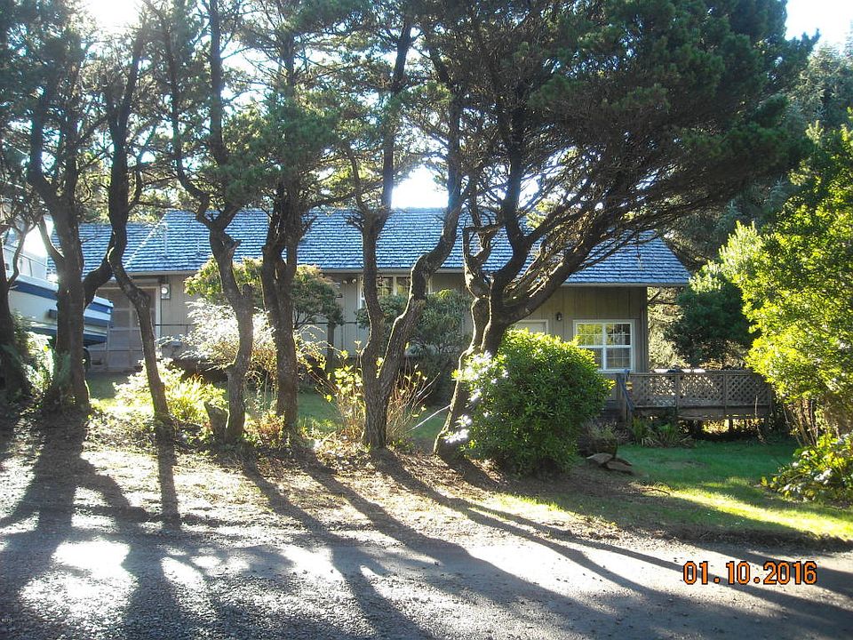 1st image of 2815 SW Breakers Dr