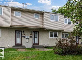 Eastview Court, Edmonton, AB T5A 2H4