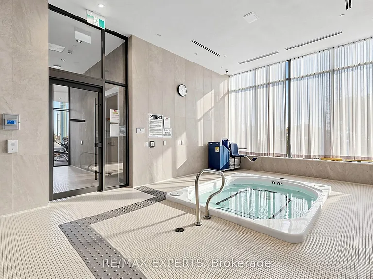 7895 Jane St #3506 — Photo 35