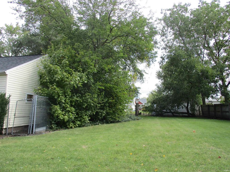2nd image of 522 S Bendix Dr