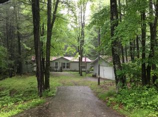 11761 Laura Ln, Crivitz, WI 54114