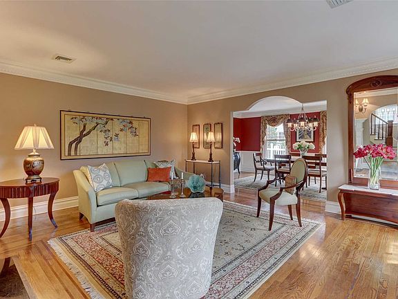 5th image of 3 Whitehall Blvd